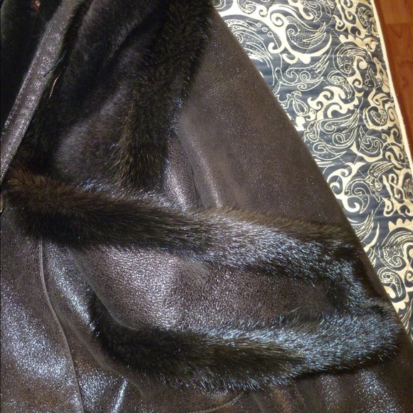 Shearling coat - Picture 11 of 14